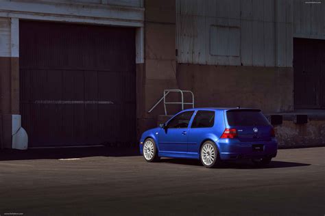 2002 Volkswagen Golf R32 - Stunning HD Photos, Videos, Specs, Features & Price - DailyRevs