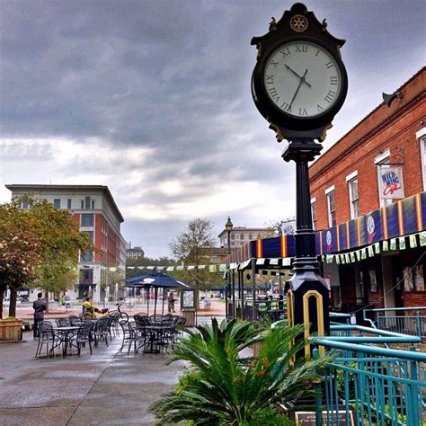 Savannah's City Market is full of shops, galleries and unique eateries. Catch live music in the ...