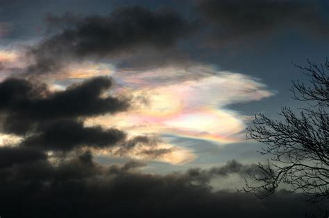 Chamfron Stud : Nacreous Clouds