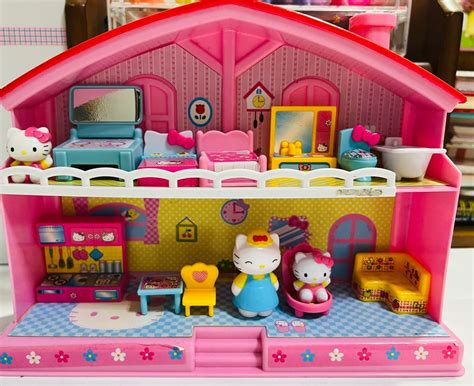 Hello kitty Playhouse, Hobbies & Toys, Toys & Games on Carousell