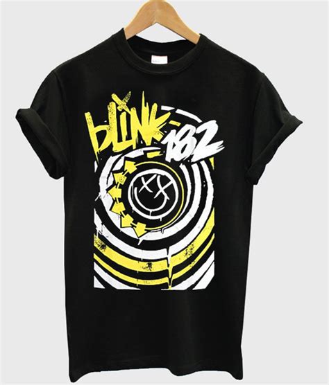 Blink 182 t shirt