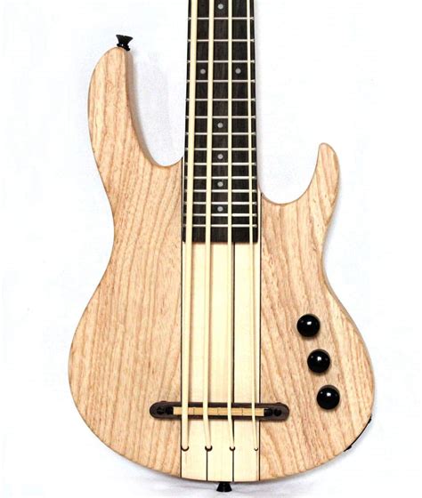 6 Best Bass Ukuleles Reviewed in Detail [Nov. 2024]