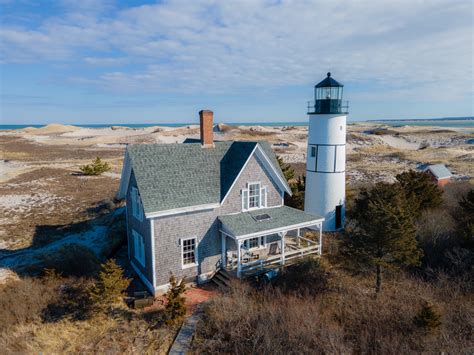 Cape Cod Lighthouses - The Complete Guide - Knockabout