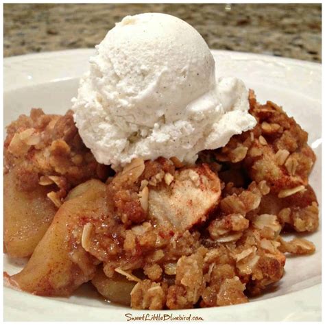 QUICK AND EASY APPLE CRISP - Maria's Mixing Bowl