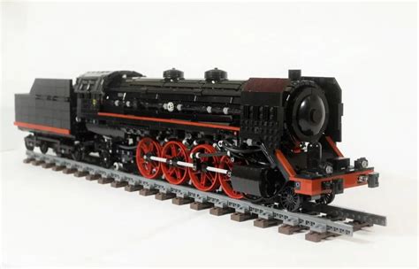 LEGO Ideas Pneumamtic Steam Locomotive alcanza etapa de revisión