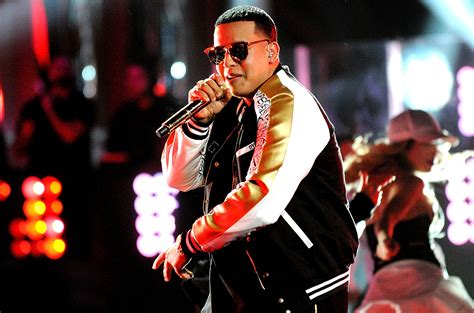 Daddy Yankee Celebrates ‘Shaky Shaky’ Hitting No. 1 on Hot Latin Songs Chart | Billboard – Billboard