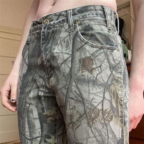 REALTREE camo pants- marked size 30/30 but I would... - Depop