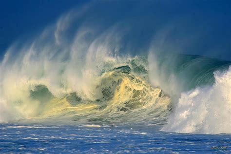 Banzai Pipeline Crashing Wave Photograph by Eric Evans