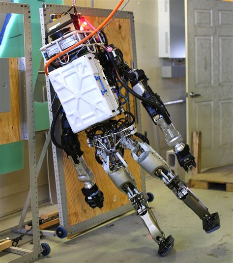 The deadly, incredible and absurd robots of the US military - CNET