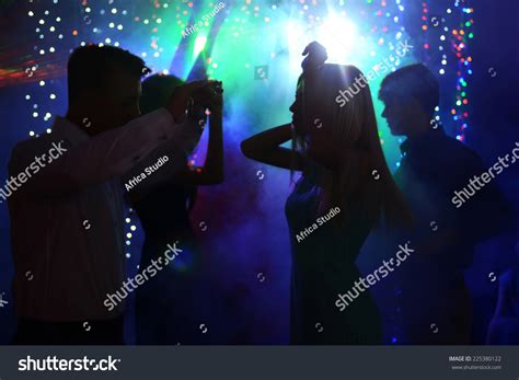 65,827 Young People Dancing Nightclub Images, Stock Photos & Vectors | Shutterstock