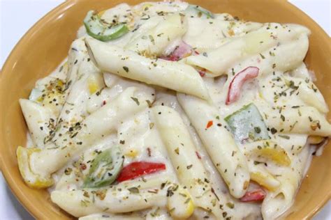 Authentic Cheesy White Sauce Pasta Recipe- Extravagantly Creamy!