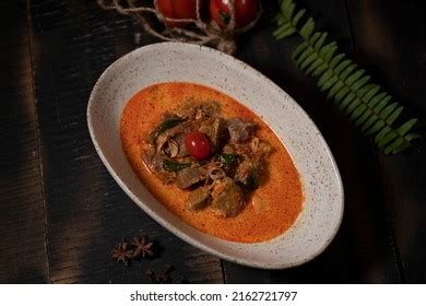 Gulai Sapi Padang Padang Style Beef Stock Photo 2162721797 | Shutterstock