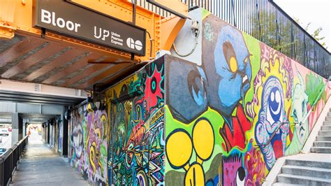 Tour Guys: Toronto Graffiti Tour — Tour Review | Condé Nast Traveler