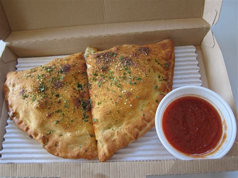 calzone pizza hut