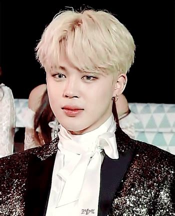 Jimin GIFs - Get the best GIF on GIPHY