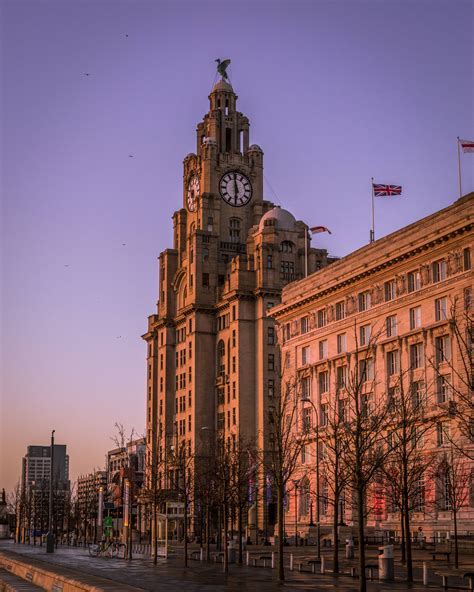 Royal Liver Building - Purple Skies : Liverpool