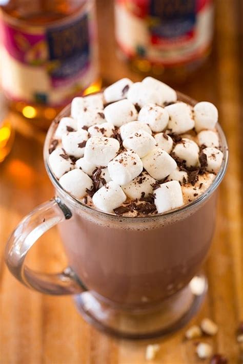 40+ Hot Winter Drinks - Easy Recipes for Warm Holiday Drinks