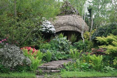 Incredible Garden Follies in the U.S. and England | HGTV