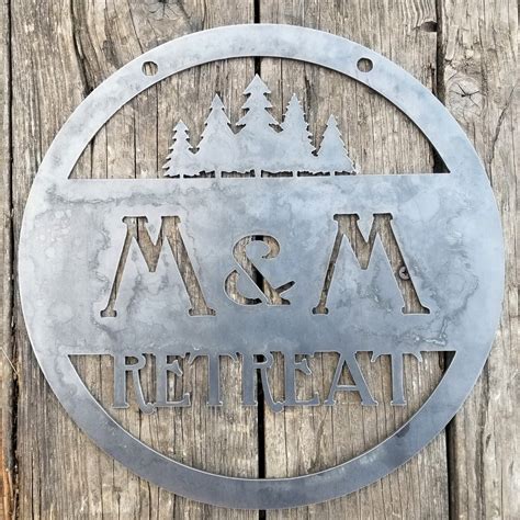 Custom Hanging Outdoor Metal Sign - Rustic Cabin Wall Art – Maker Table