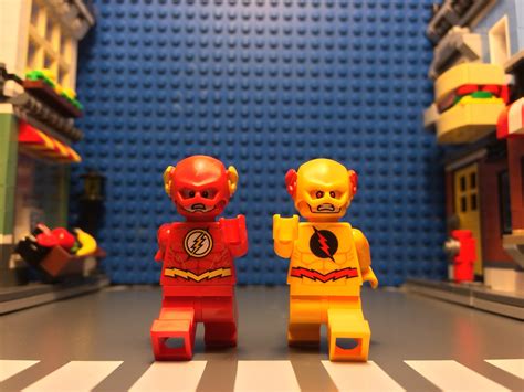 Flash vs Reverse Flash : r/lego