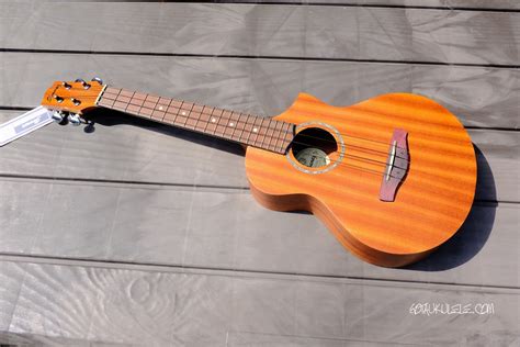 Ibanez UEWT5 Tenor Ukulele - REVIEW