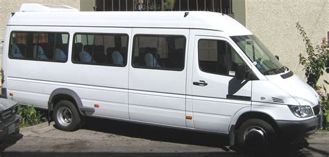 Mercedes-Benz Sprinter 413 CDi Minibus:picture # 3 , reviews, news, specs, buy car