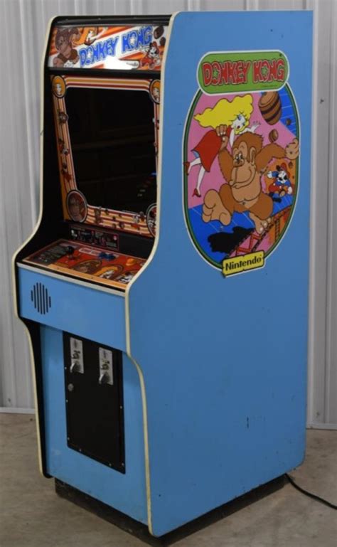 Lot - 1981 Nintendo Donkey Kong Arcade Game