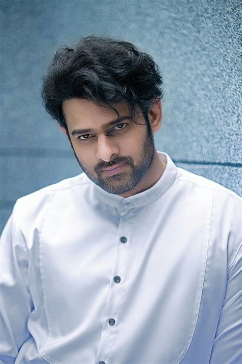 Prabhas Photos Hd Sahoo - 800x1200 Wallpaper - teahub.io