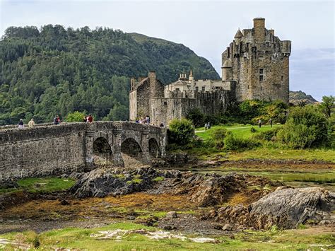 Eilean Donan Castle : r/Scotland