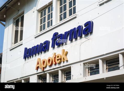 Kimia Farma apotek Indonesian pharmacy company. the pharmaceutical company with the widest ...