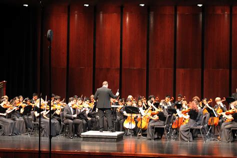 Orchestra Performs Fall Concert – Westwood Horizon