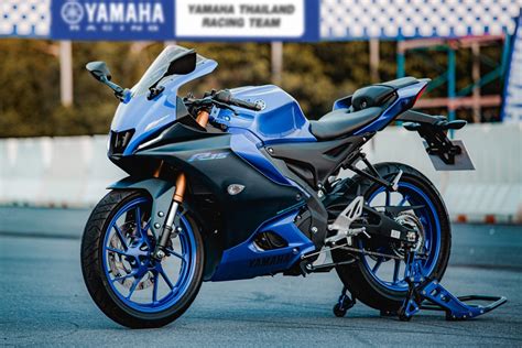 Yamaha R15 2021