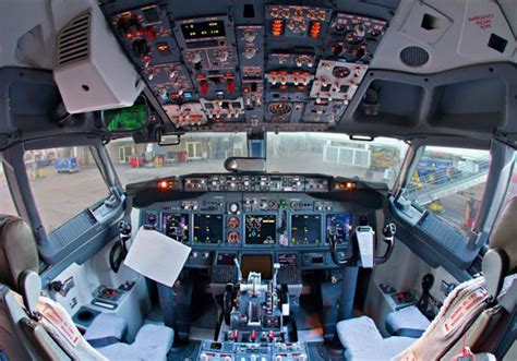 Boeing 737 Cockpit Dimensions