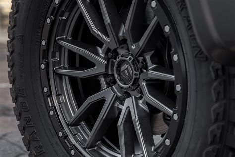 FUEL® D680 REBEL 1PC Wheels - Anthracite Center with Black Lip Rims