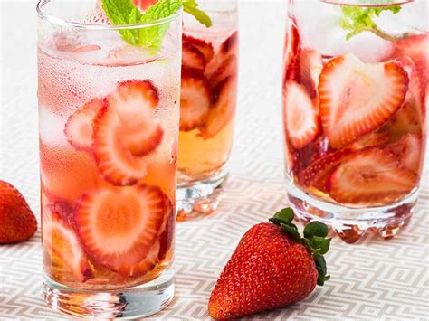 Strawberry Water | Recipes | Northmart - NWC