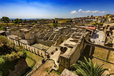 Herculaneum | History, Archeology, Papyri, & Facts | Britannica