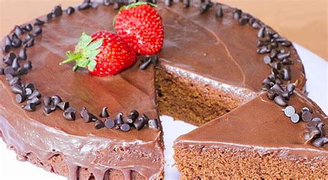 Moist & Chocolatey Bourbon Biscuit Cake Is Ready In 5 Minutes - DIY Ways