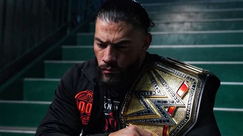 Major star should finally dethrone Roman Reigns at WWE Payback 2023 on his special anniversary