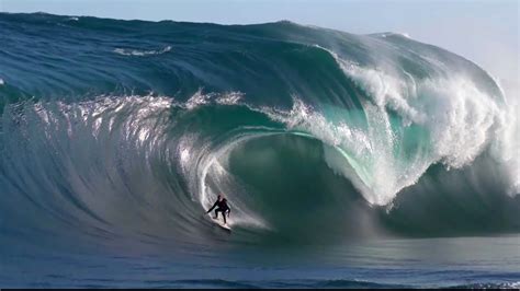 Indian Ocean Mega Swell Hits Australia - Filmers @Large: The Right - YouTube