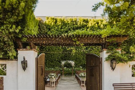 20 Must-See Botanical Gardens Wedding Venues in the U.S. - WeddingWire