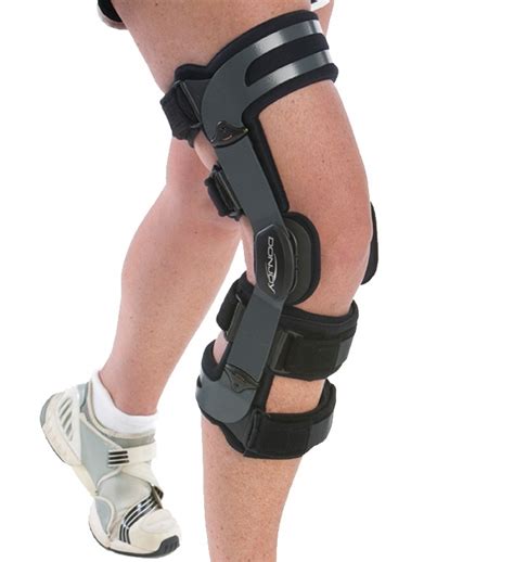 DonJoy OAdjuster Osteoarthritis Knee Brace