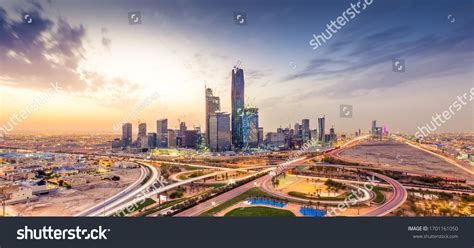 2,734 Riyadh Skyline Images, Stock Photos & Vectors | Shutterstock