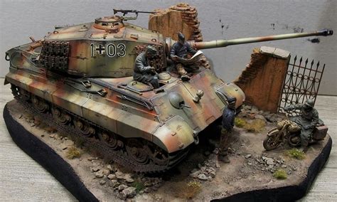 1/35 King Tiger Diorama, Unknown Modeller … | Military modelling, Military diorama, Diorama