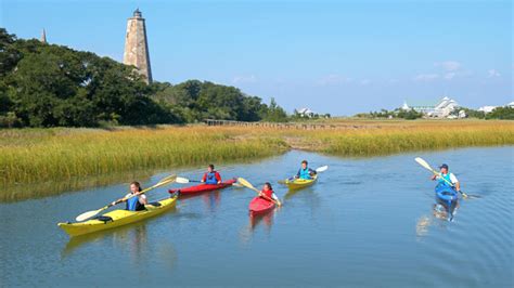 21 Beginner Kayaking Tips and Tricks for First-Timers