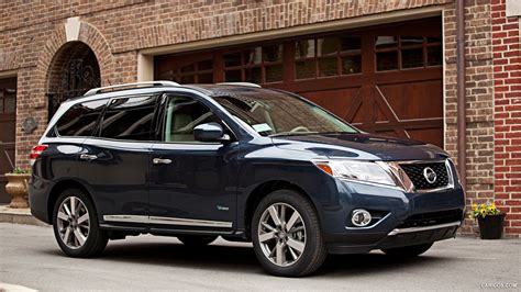 Nissan Pathfinder Hybrid | 2014MY | Front