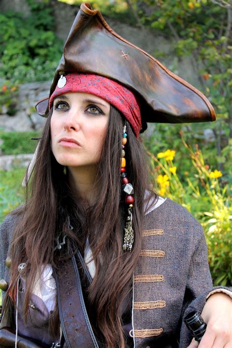 Elo Sparrow story : Captain closeup | Jack sparrow costume, Pirate ...