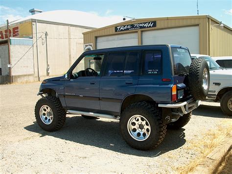 Suzuki Sidekick/Vitara/ Geo Tracker Rock Sliders, 4 Door - Trail Tough