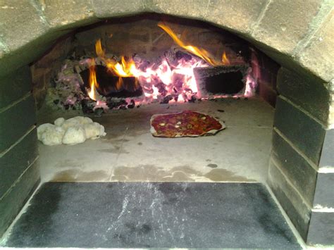 Wood Fired, Stone Baked, Pizza Oven : 4 Steps - Instructables