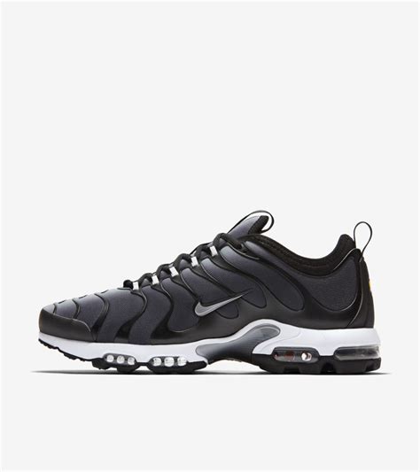 réserve Portable Remettre à neuf nike air max plus tn ultra tuned 1 black reflective Prêt ...