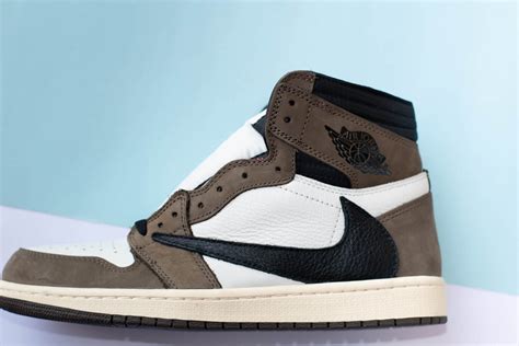 Jordan 1 Retro High Travis Scott Brown